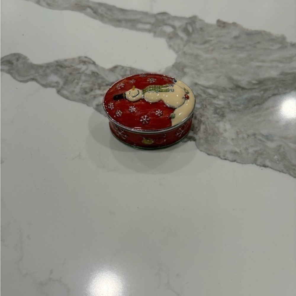 Christmas snowman‎ enamel trinket/pillbox with magnetic closure - Picture 4 of 5